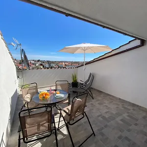 rezervirajte ovdje